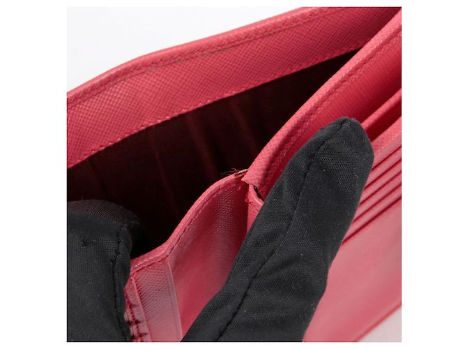 Saffiano Prada Billetera compacta con logo de metal Rosa - vista 11