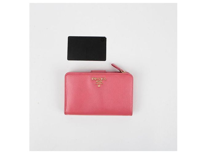 Saffiano Prada Billetera compacta con logo de metal Rosa - vista 13