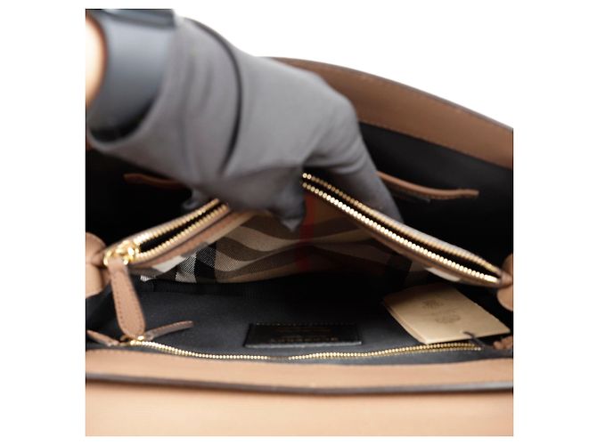 Burberry Camberley Medium Tote Schultertasche - Ansicht 17