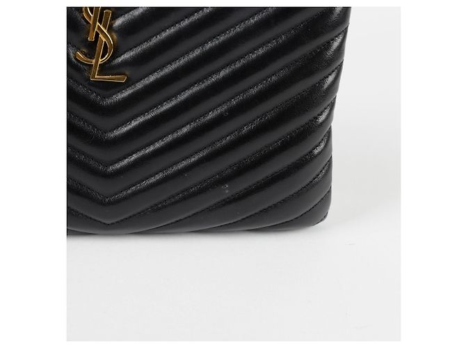 Saint Laurent Clutch Monogram Negro - vista 3