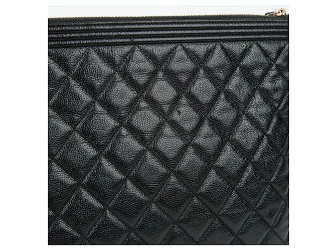Chanel Clutch Grande Caviar Boy Nero - vista 4