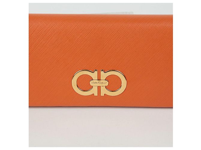 Salvatore Ferragamo Cartera larga Gancini Naranja - vista 3
