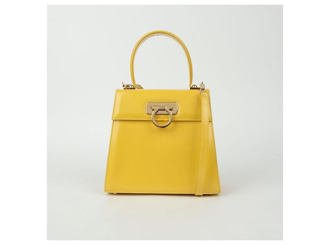 Salvatore Ferragamo Bolso de mano Kelly Medium con asa superior Amarillo - vista 2