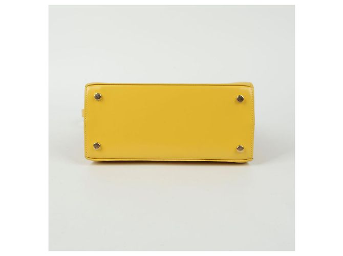 Salvatore Ferragamo Bolso de mano Kelly Medium con asa superior Amarillo - vista 7