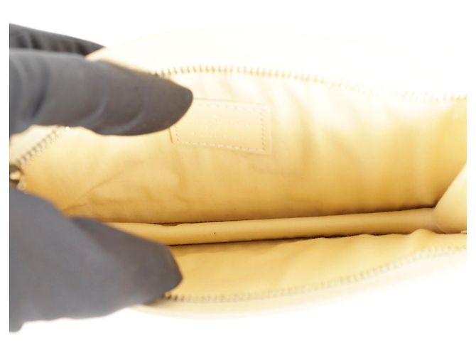 Louis Vuitton Borsa a tracolla Roshel Pouch Giallo - vista 12
