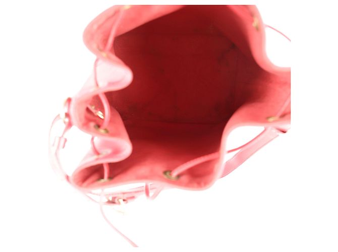 Louis Vuitton Borsa a Spalla Noé in Epi Rosso - vista 16