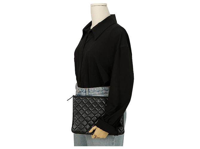 Chanel Clutch Classico Nuovo Medio Nero - vista 13