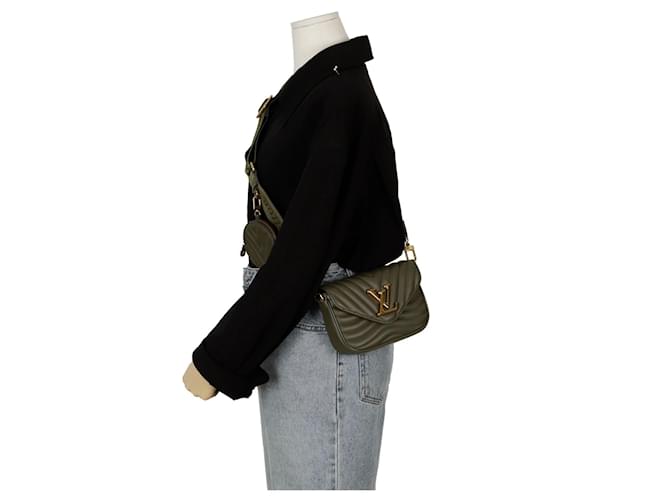 Louis Vuitton Borsa a tracolla Multi Pouch New Wave Marrone - vista 13