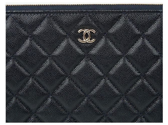 Chanel Clutch Classica Grande in Pelle Caviar Blu - vista 3