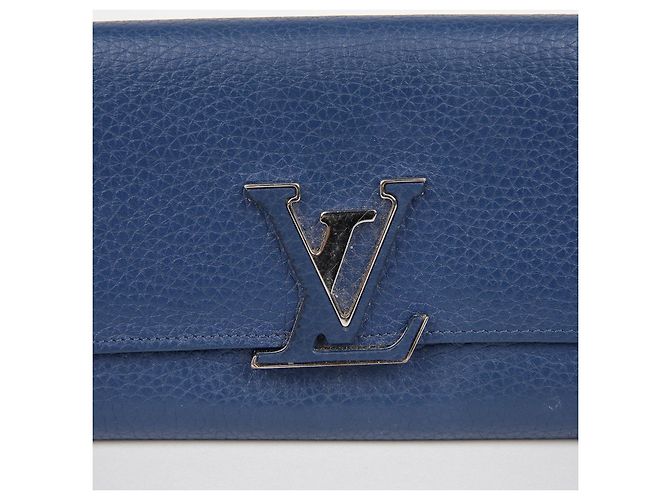 Louis Vuitton Cartera Larga Capucines Azul - vista 3