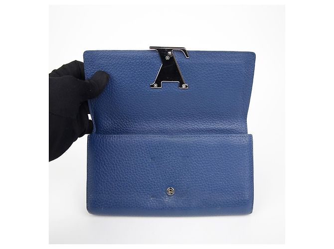 Louis Vuitton Cartera Larga Capucines Azul - vista 9