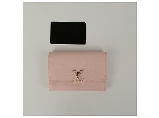 Louis Vuitton Billetera Compacta Capucines Rosa - vista 12
