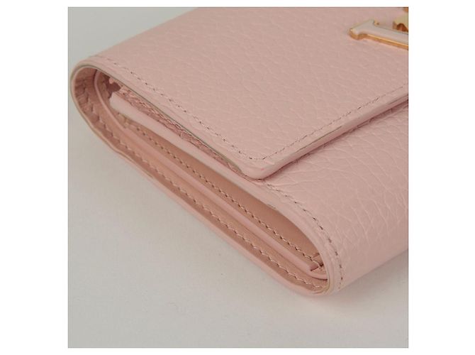 Louis Vuitton Billetera Compacta Capucines Rosa - vista 8