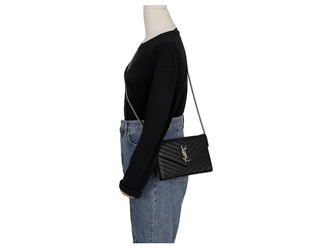 Saint Laurent Borsa a tracolla Monogram Chain Nero - vista 15