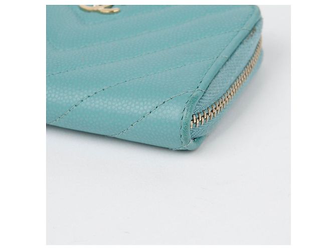 Chanel Portafoglio con zip classico in pelle caviar Verde - vista 6