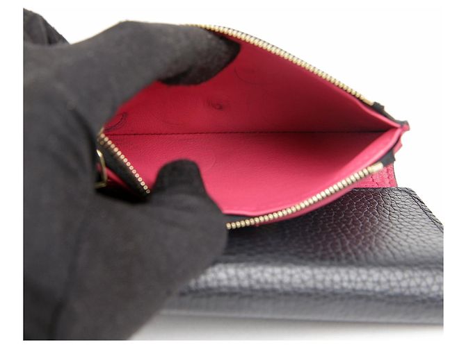 Louis Vuitton Cartera Capucines Negro - vista 10