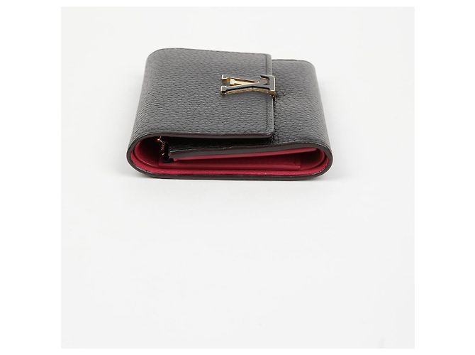 Louis Vuitton Cartera Capucines Negro - vista 5