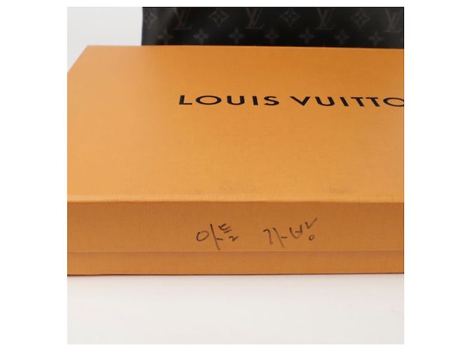 Louis Vuitton Clutch Pochette Apollo Nero - vista 8