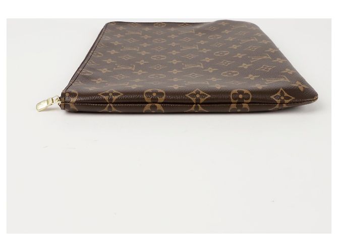 Louis Vuitton Clutch Etui Voyage MM Marrone - vista 5