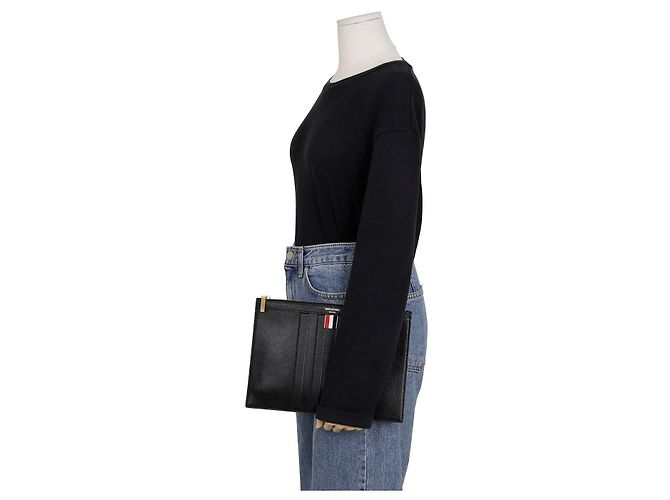 Thom Browne Clutch Pequeño Debossed Negro - vista 9