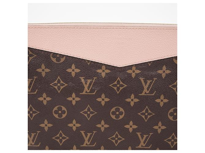 Louis Vuitton Pouch Daily Marrone - vista 3