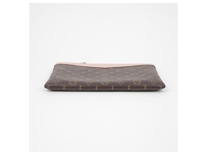 Louis Vuitton Pouch Daily Marrone - vista 8