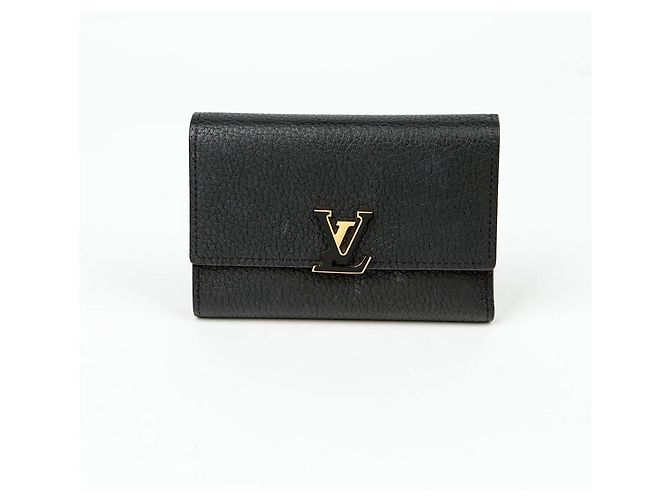 Louis Vuitton Billetera Capucines Negro - vista 2