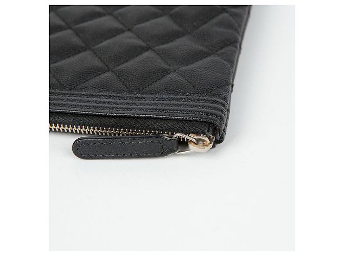 Chanel Clutch Grande in Pelle Caviar Boy Nero - vista 8