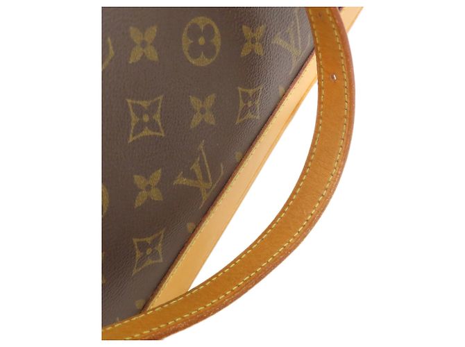 Borsa a Spalla Amfar Tre di Louis Vuitton Monogramma - vista 22