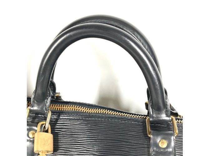 Borsa da viaggio Keepall 60 in pelle Epi Louis Vuitton Nero - vista 3