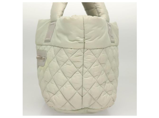 Chanel Coco Cocoon Reversible Quilted Nylon Small - Ansicht 3