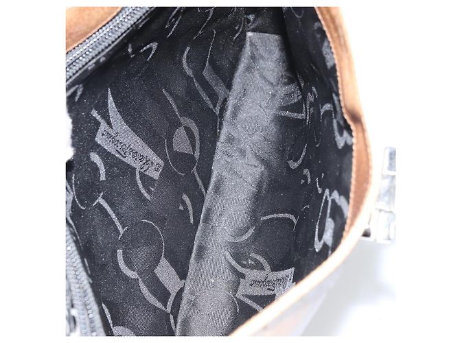 Borsa a Spalla Gancini in Pelle Beige Argento Auth 161036 di Salvatore Ferragamo - vista 22