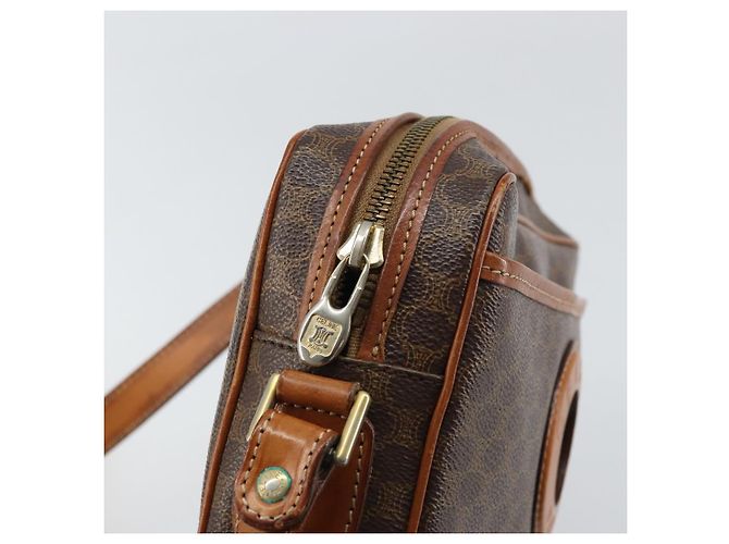 Céline Borsa a spalla circolare in tela Macadam CELINE in pelle PVC marrone oro Auth 161000 D'oro - vista 15