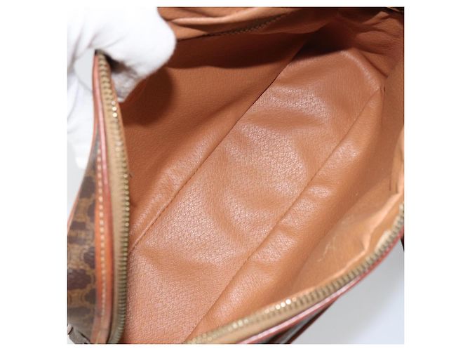 Céline Borsa a spalla circolare in tela Macadam CELINE in pelle PVC marrone oro Auth 161000 D'oro - vista 17