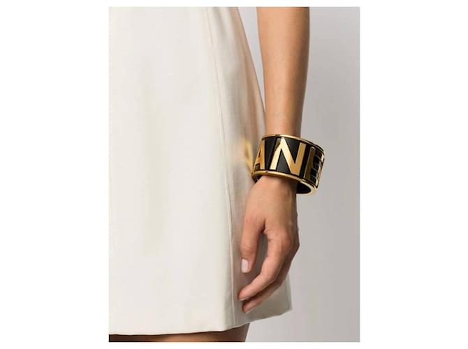 Bracciale Logoato Nero e Oro Chanel Grigio Sabbia - vista 2