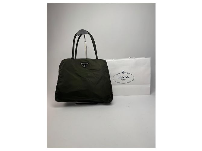 Sac à main en nylon vintage Prada triangle vert - vue 8