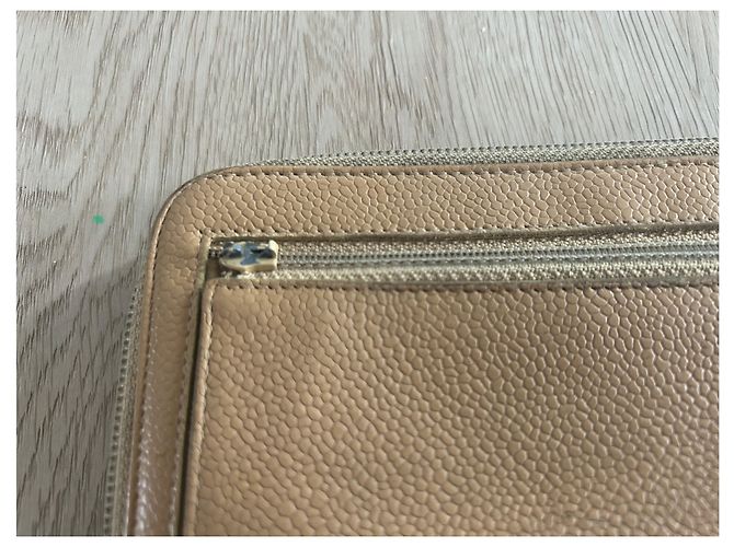 Cartera Chanel de cuero granate beige - vista 6