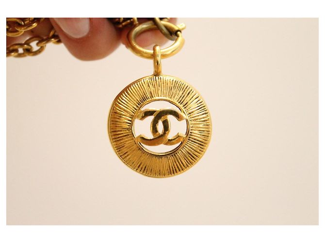 Collana Chanel Pendente Doppio CC Oro D'oro - vista 5