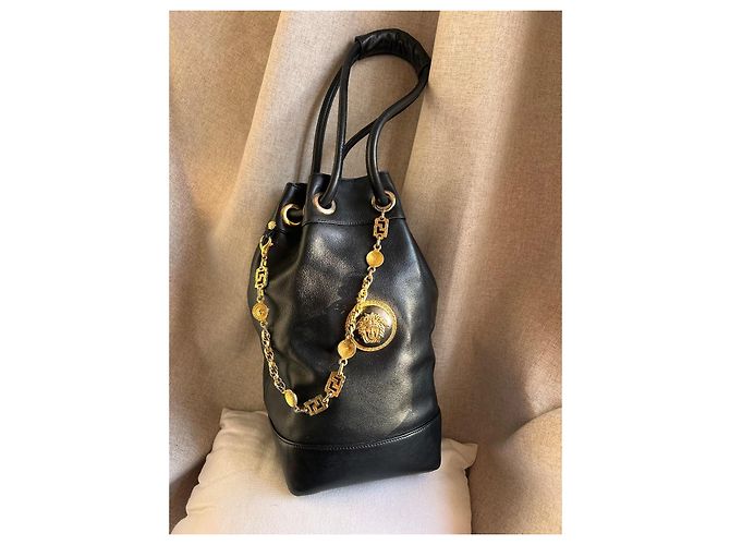 Vintage Gianni Versace Eimer Tasche Schwarz Gold hardware - Ansicht 13