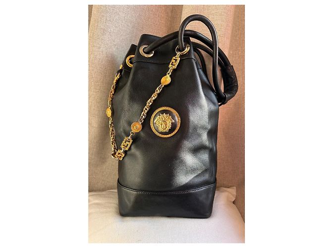 Vintage Gianni Versace Eimer Tasche Schwarz Gold hardware - Ansicht 2