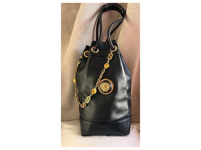 Vintage Gianni Versace Eimer Tasche Schwarz Gold hardware - Ansicht 3