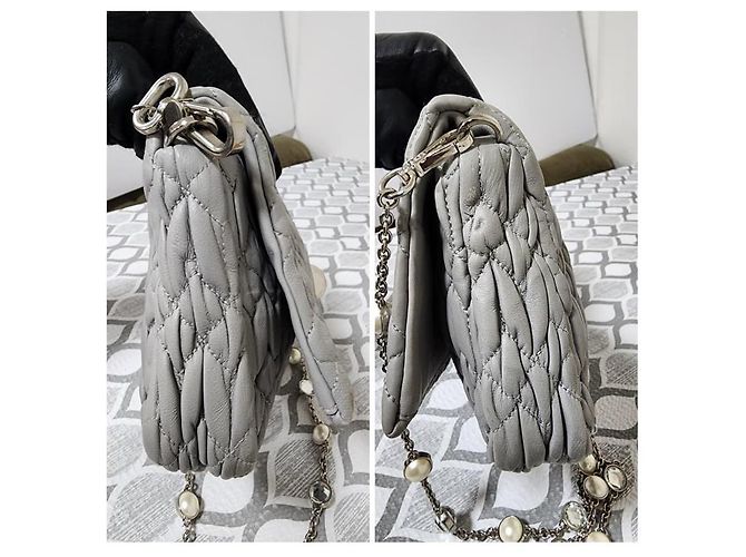 Borsa a Spalla Miu Miu Matelassé Decorata con Cristalli Ash Grigio - vista 6