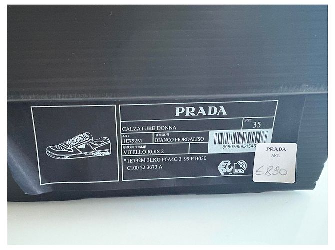 Baskets Prada Downtown en cuir perforé blanc - vue 18