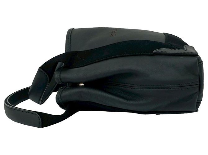 Bolsa Cabas XS Balenciaga em couro de bezerro perfurado preto e marinho - vista 7