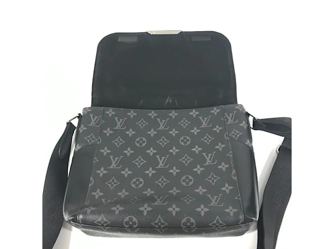 Borsa Messenger Explorer PM Monogram Eclipse Louis Vuitton Nero Monogramma - vista 10