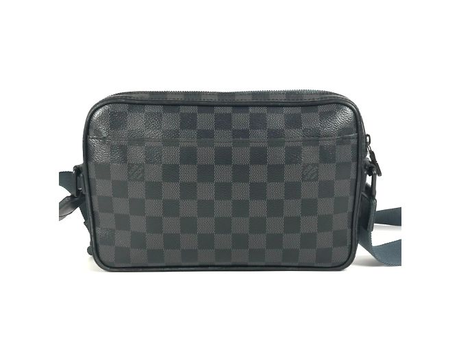 Louis Vuitton Damier Graphite Alpha Messenger Bag Black Damier ebene - view 2