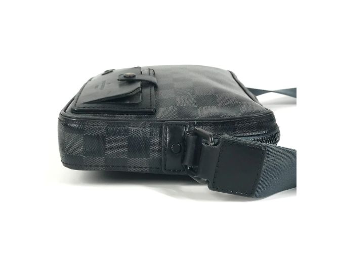 Louis Vuitton Damier Graphite Alpha Messenger Bag Black Damier ebene - view 4