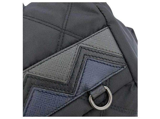 Prada Rucksack aus gestepptem Nylon und Leder Schwarz - Ansicht 10