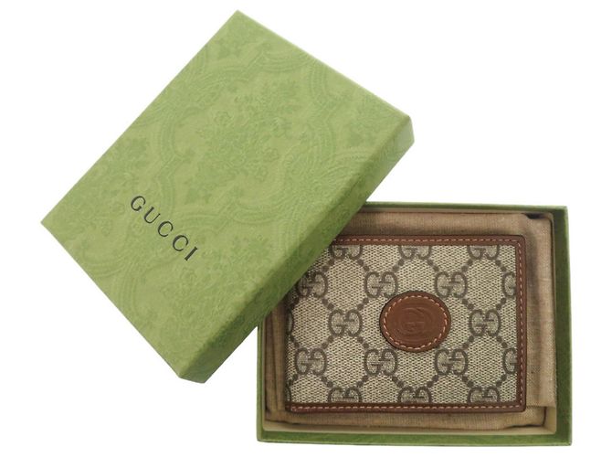 Billetera bifold beige Gucci Interlocking G - vista 2