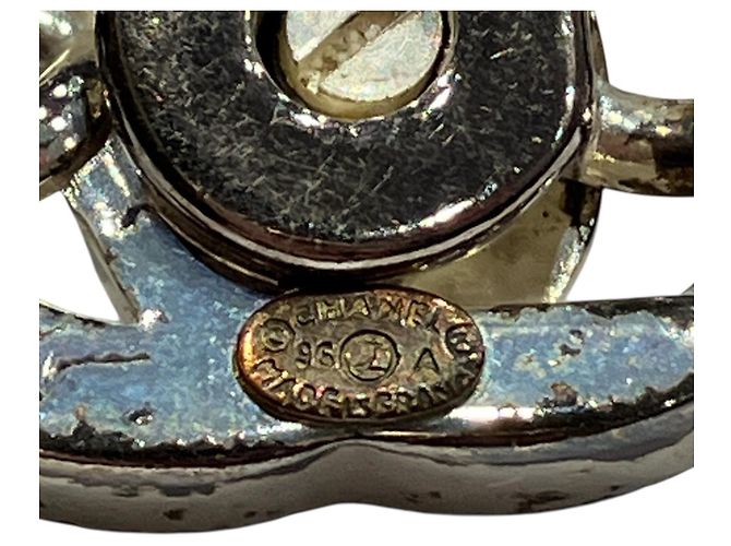 Bracciale charm Turn Lock con il logo Coco di Chanel - vista 2